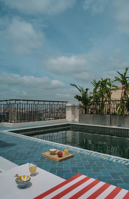 Pool tiles at Prestige Kensington Garden